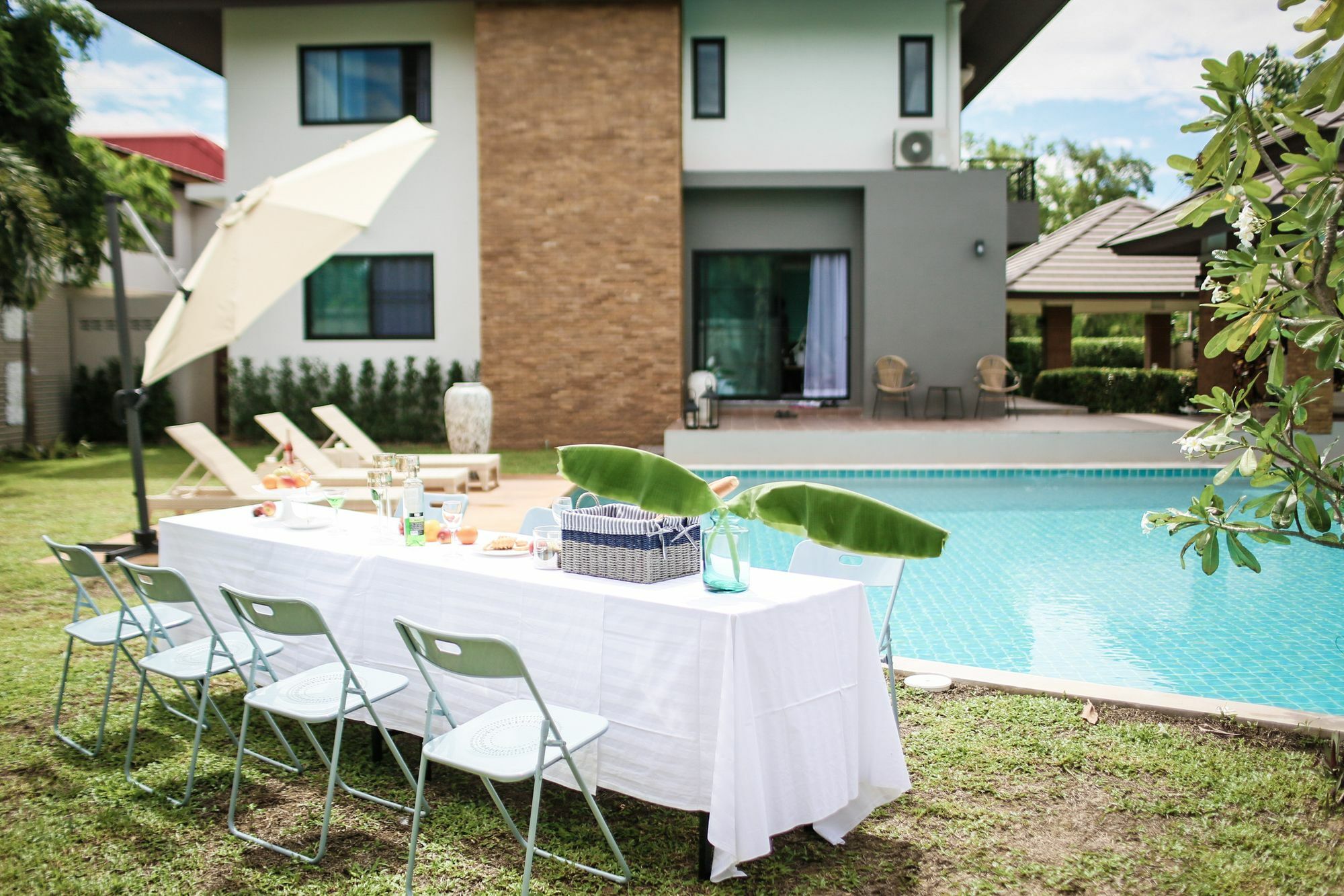 Moin 1617 Luxury Double-Pool Villa เชียงใหม่ ภายนอก รูปภาพ