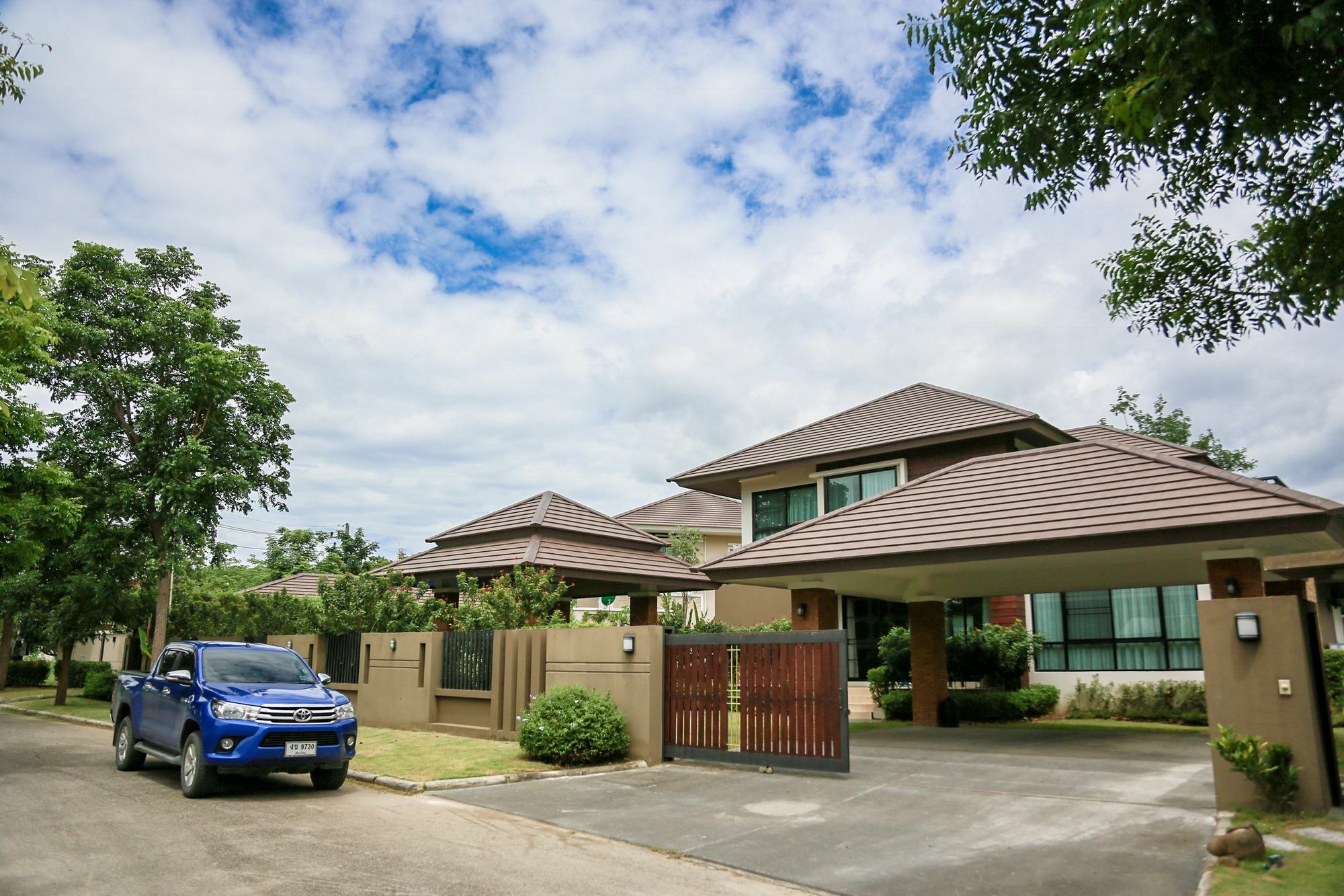 Moin 1617 Luxury Double-Pool Villa เชียงใหม่ ภายนอก รูปภาพ