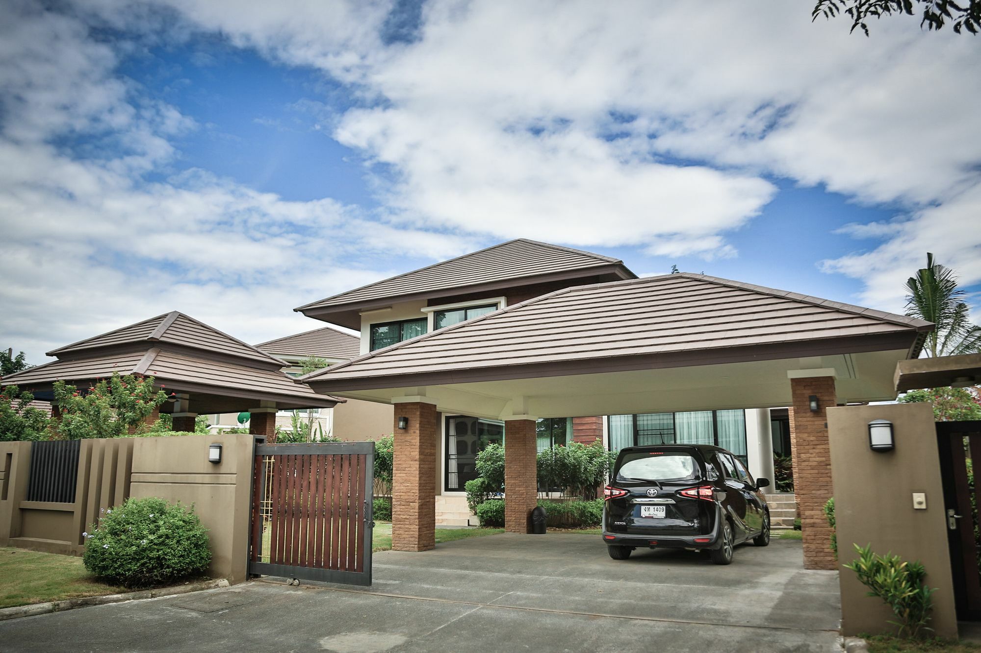 Moin 1617 Luxury Double-Pool Villa เชียงใหม่ ภายนอก รูปภาพ